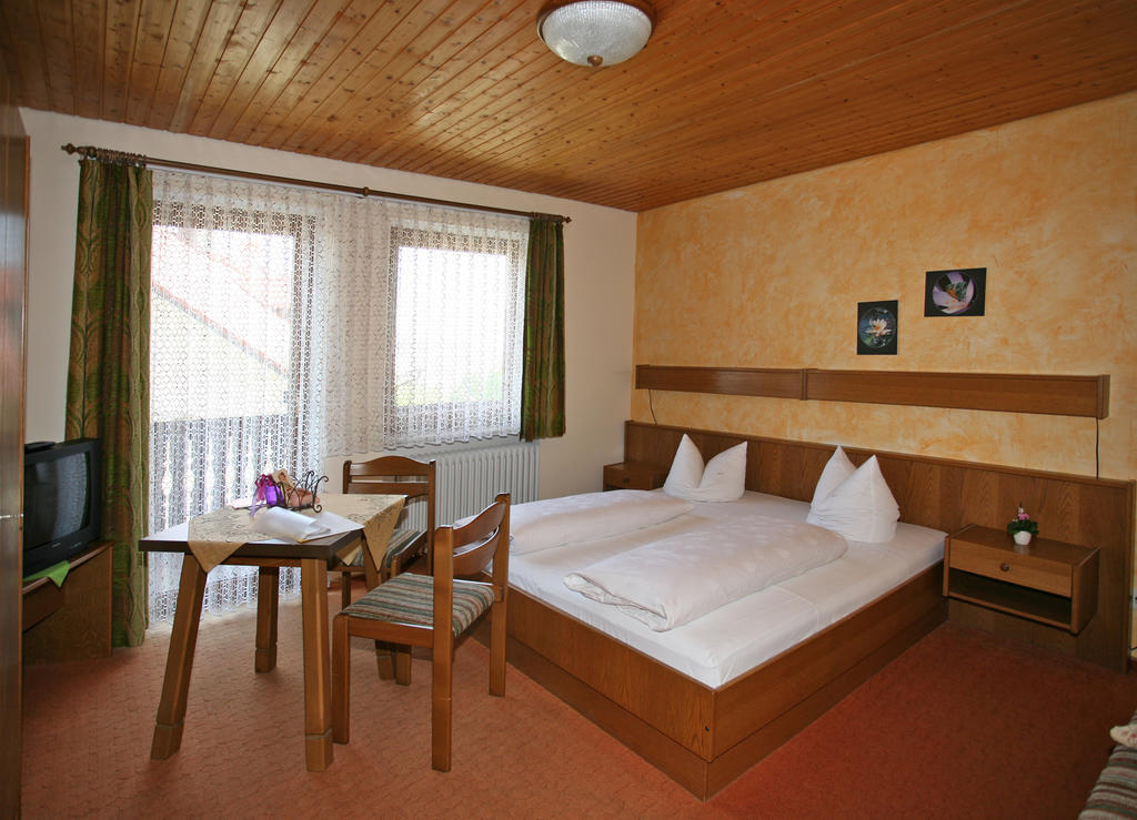 Marias Pension Falkenstein  Ruang foto